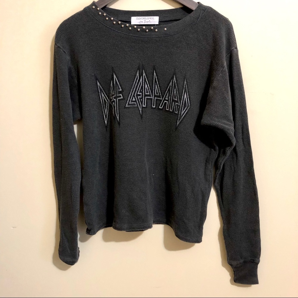 Def Leppard top